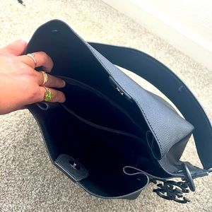 Guess tote leather bag